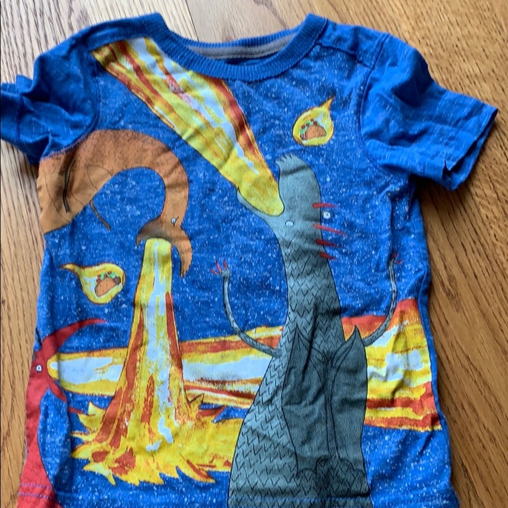 Dragons Love Tacos tee Sz 3T- worn once